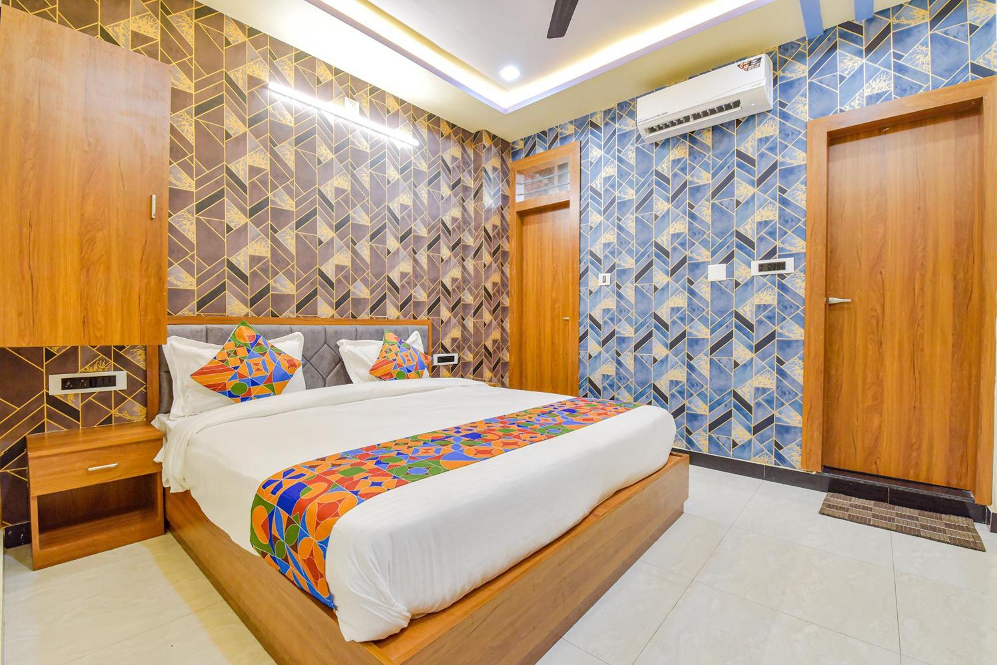 Fabhotel The Castle Inn Udaipur Bagian luar foto
