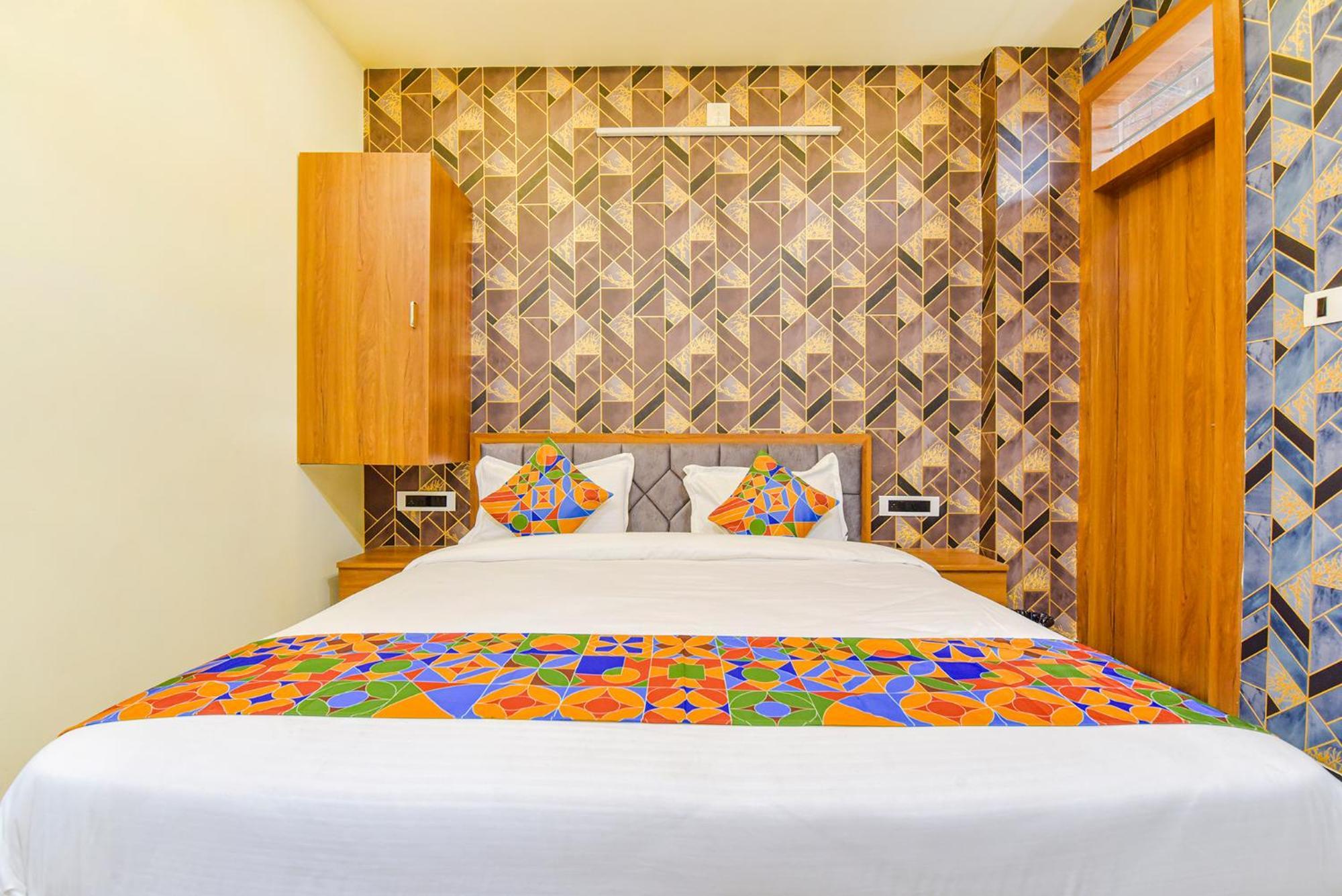 Fabhotel The Castle Inn Udaipur Bagian luar foto