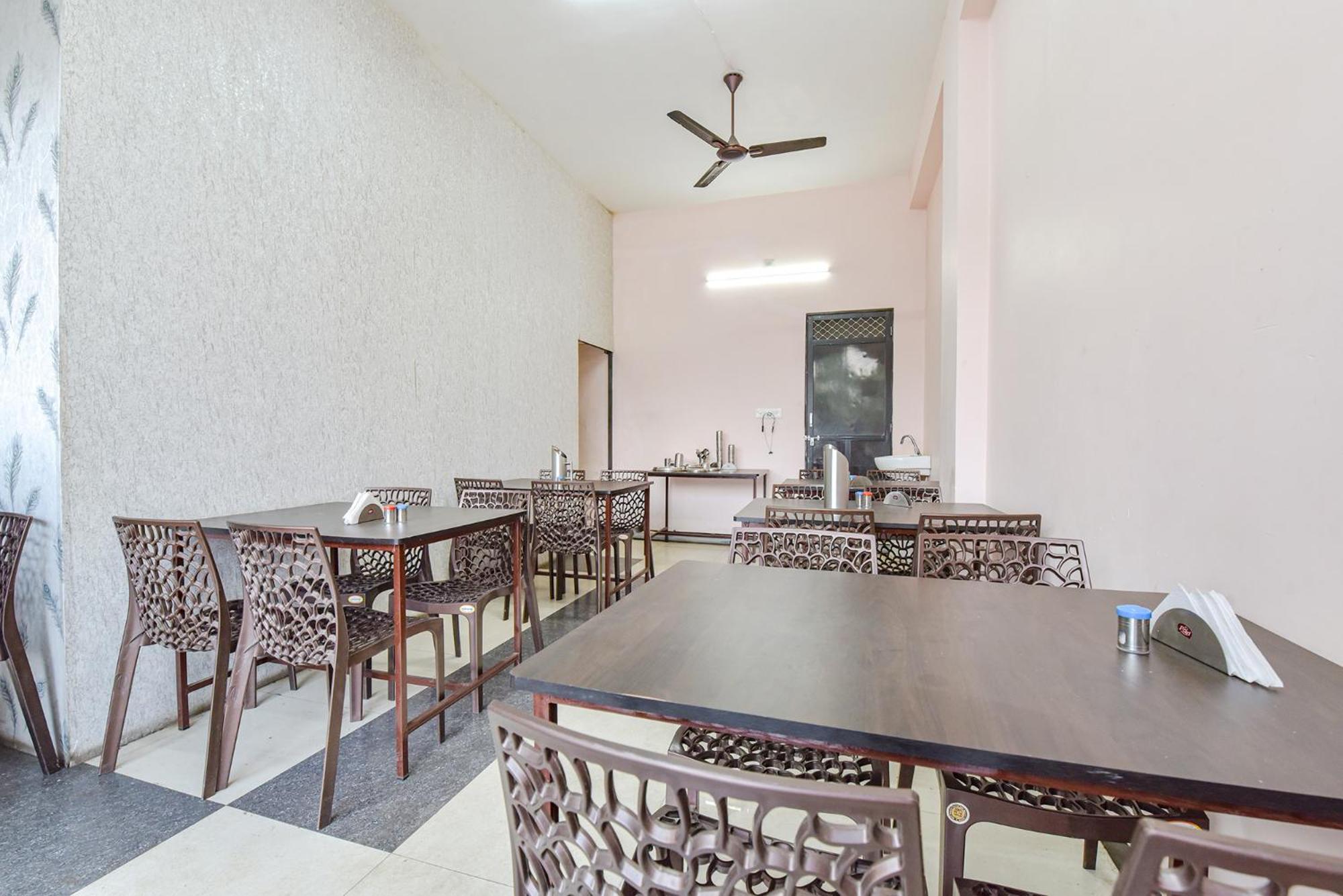 Fabhotel The Castle Inn Udaipur Bagian luar foto