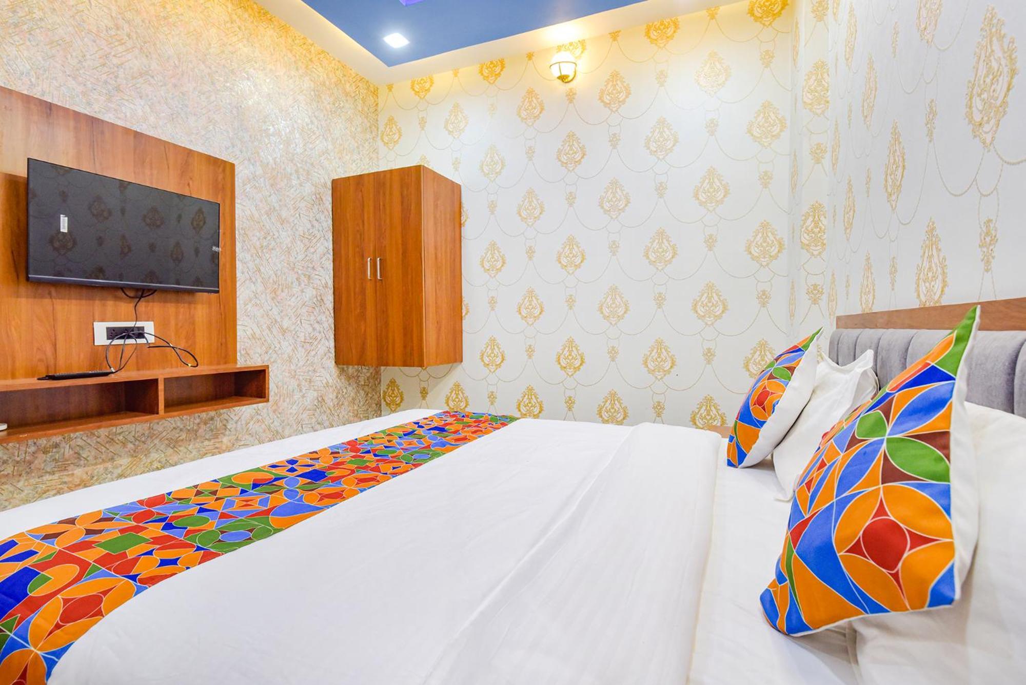 Fabhotel The Castle Inn Udaipur Bagian luar foto