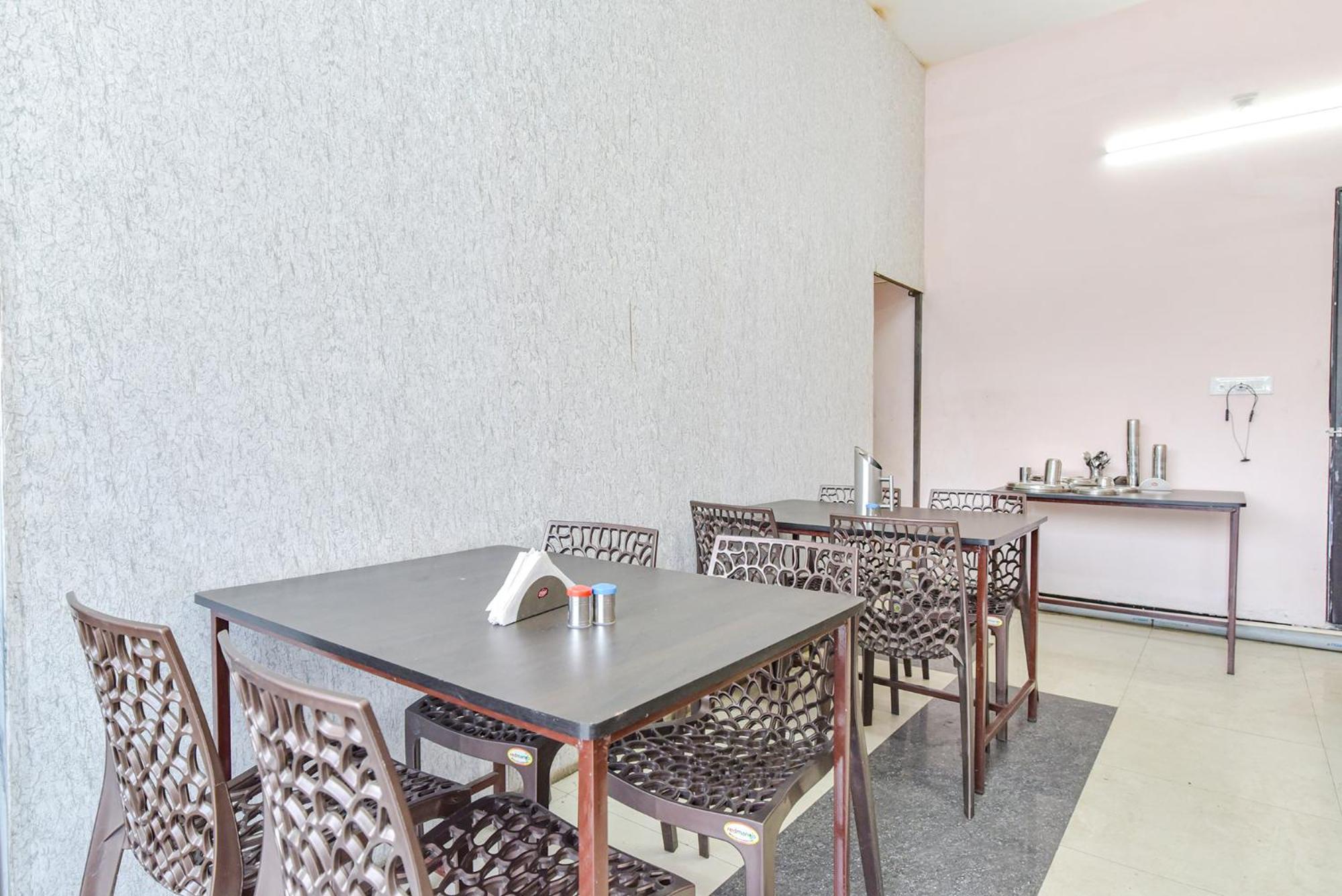 Fabhotel The Castle Inn Udaipur Bagian luar foto